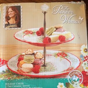 The Pioneer Woman Holiday Cheer 2-Tier Server with Floral Design